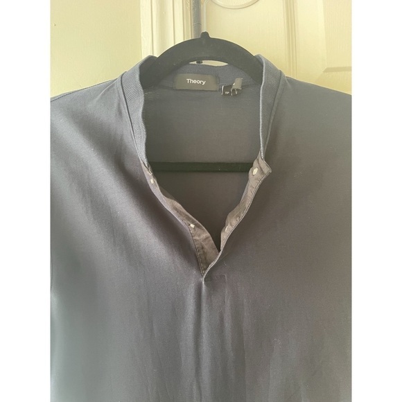 Theory Ollie Snap Henley Top - Picture 5 of 5